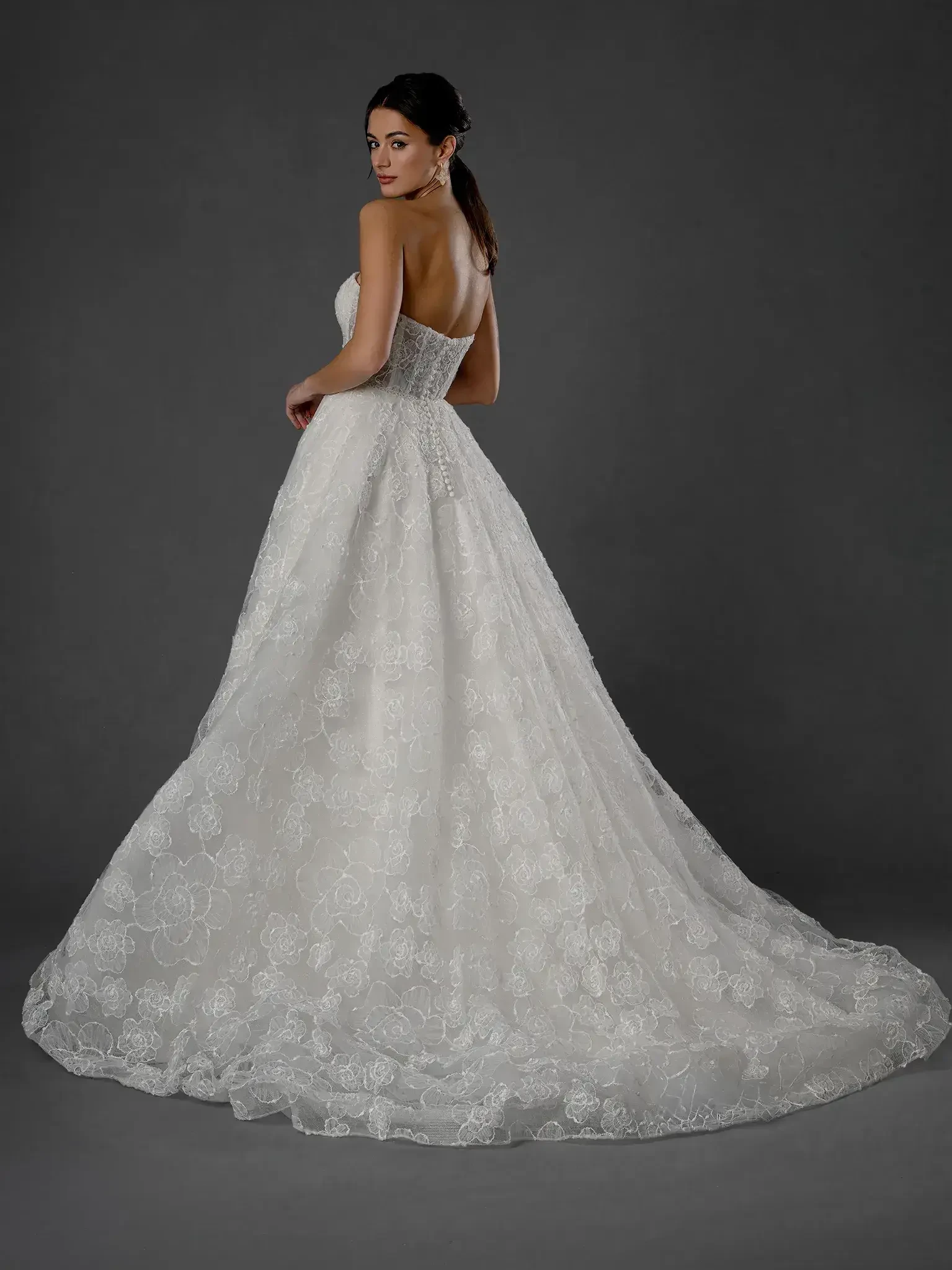 2025 Falling in Love Bridal &amp; Prom Show
