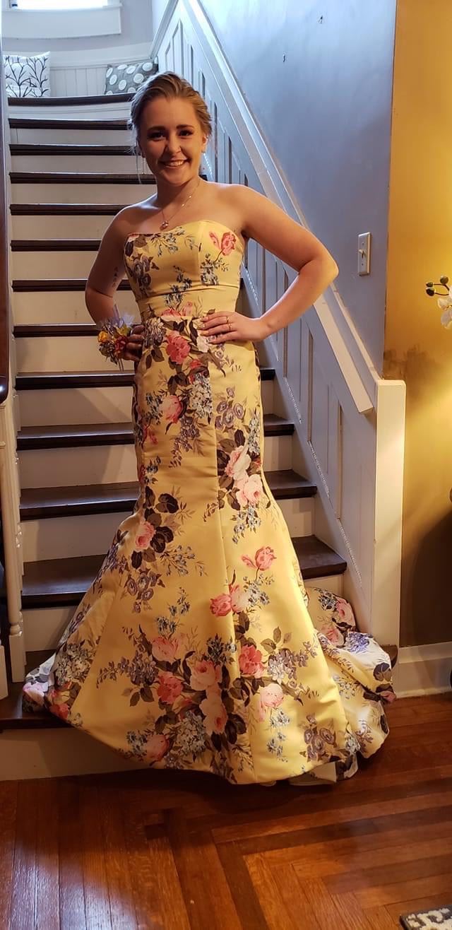 Gallery Image #slidesGrid37