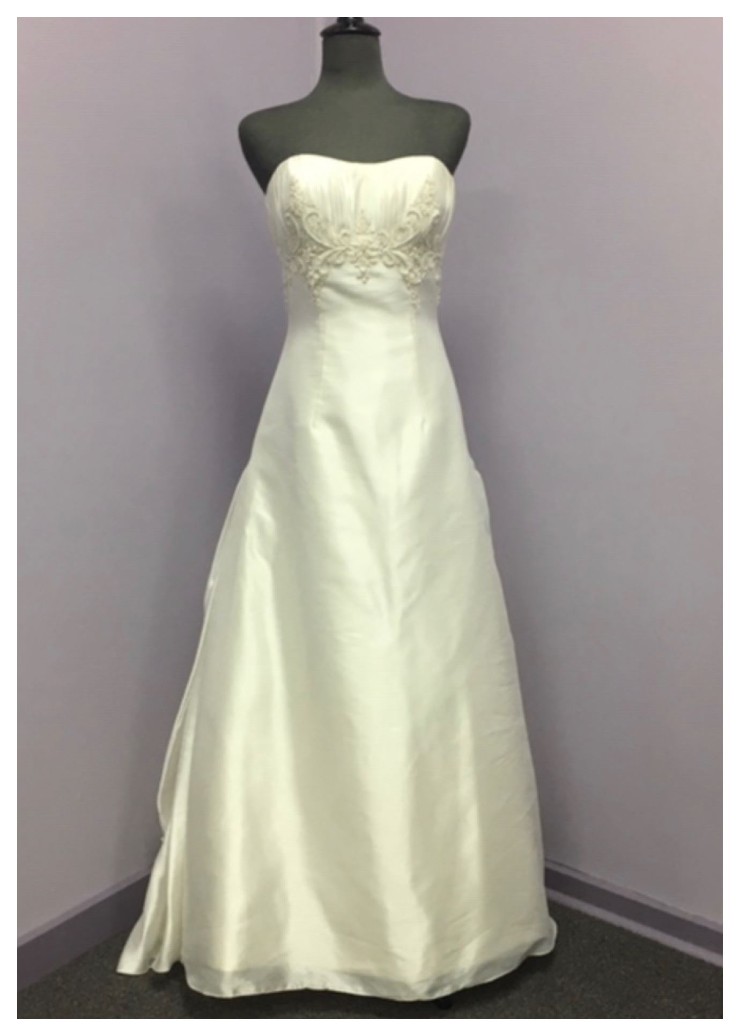 Bonny Bridal Style #10004 Default Thumbnail Image
