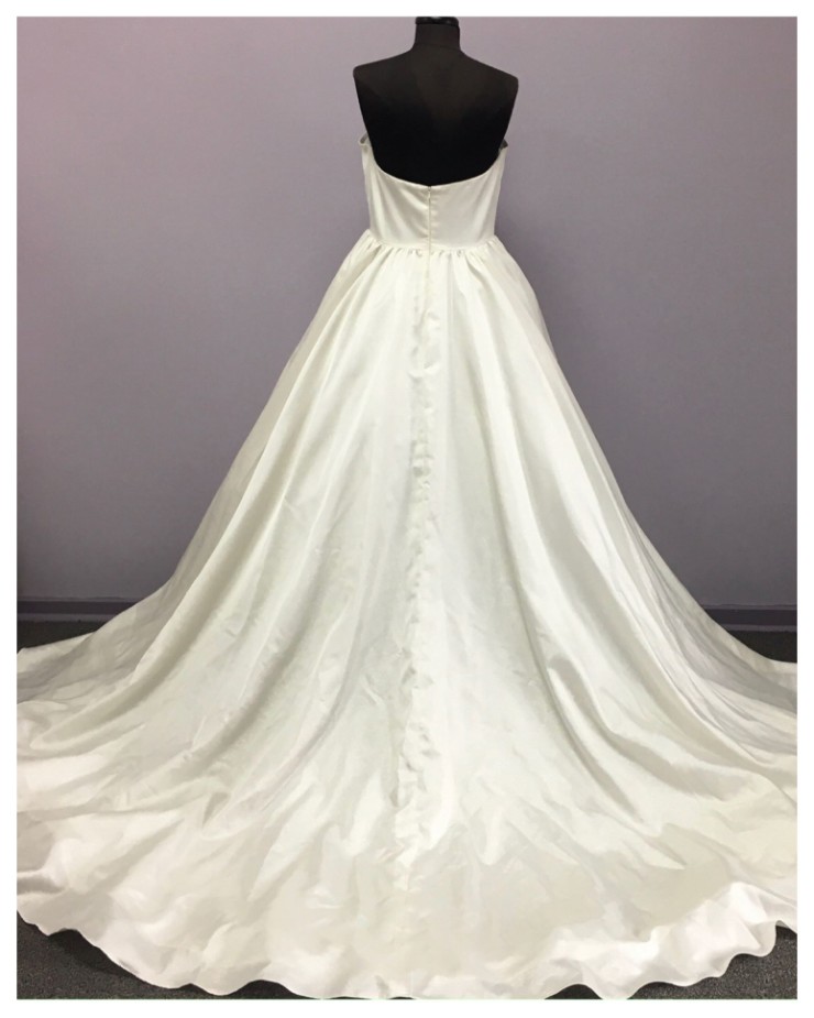 LiaMia Collection Style #J113 Backface Thumbnail Image