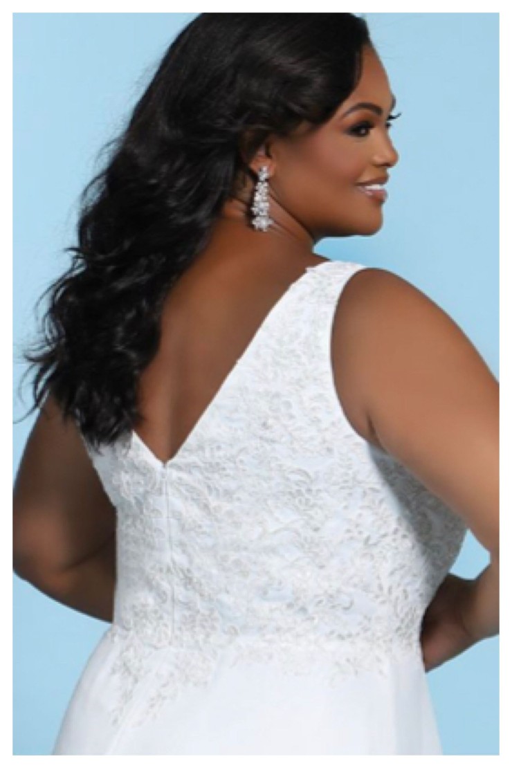 LiaMia Collection Style #LM9425 Backface Thumbnail Image