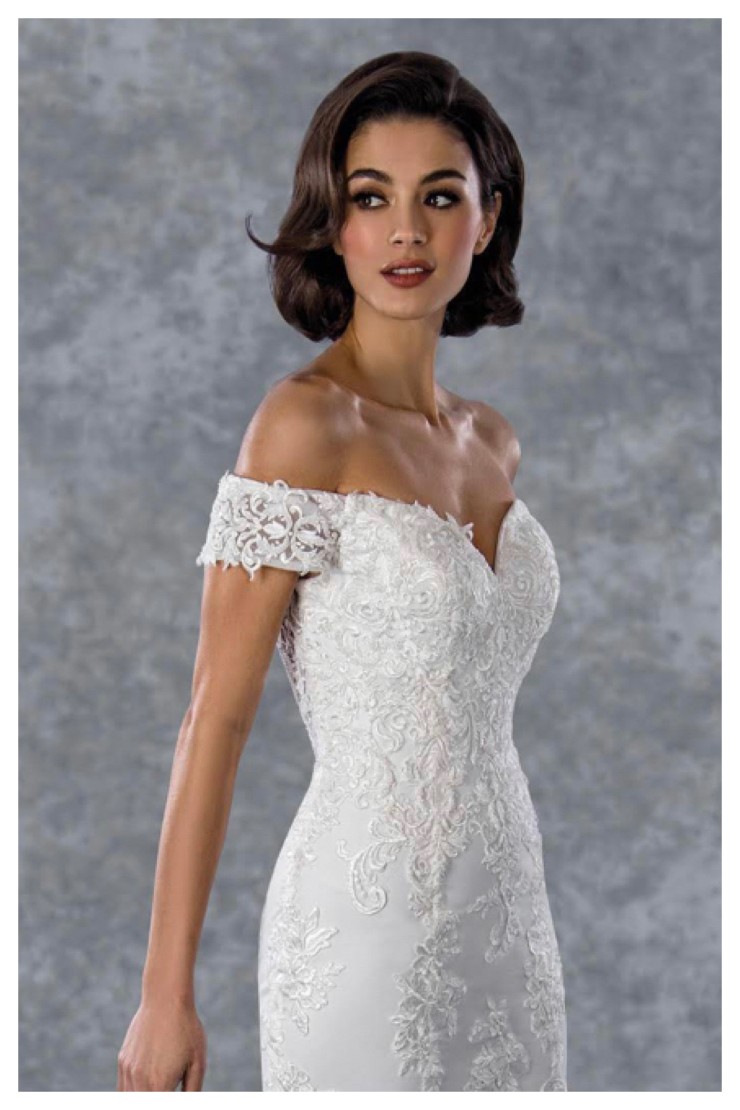 Stella Couture Style #SC21068 Default Thumbnail Image