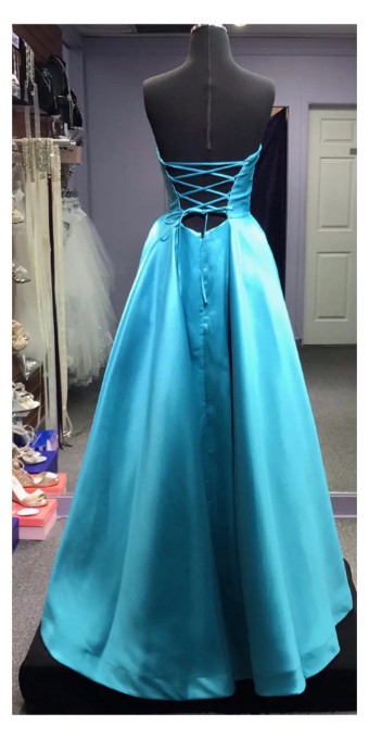 LiaMia Collection Style #22-722 #1 thumbnail