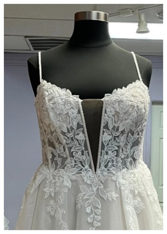 LiaMia Collection Style #19390 #3 Ivory/French Lilac thumbnail