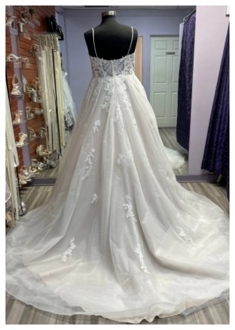 LiaMia Collection Style #19390 #1 Ivory/French Lilac thumbnail