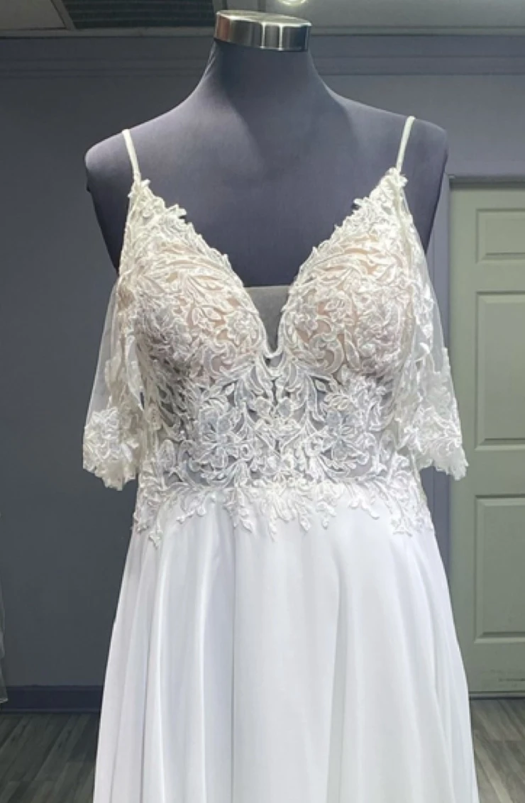 LiaMia Collection Style #19377 Backface Thumbnail Image