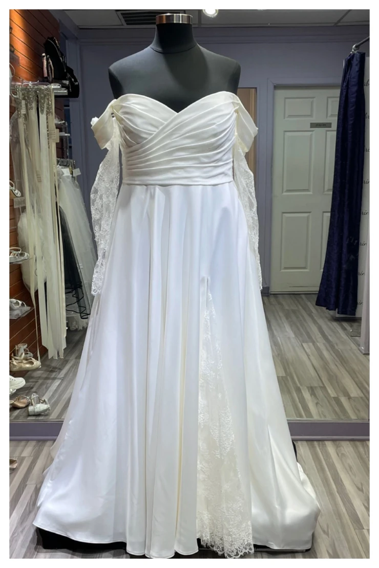 LiaMia Collection Style #BL3020SL Default Thumbnail Image