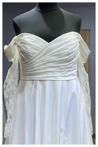 LiaMia Collection Style #BL3020SL #1 thumbnail