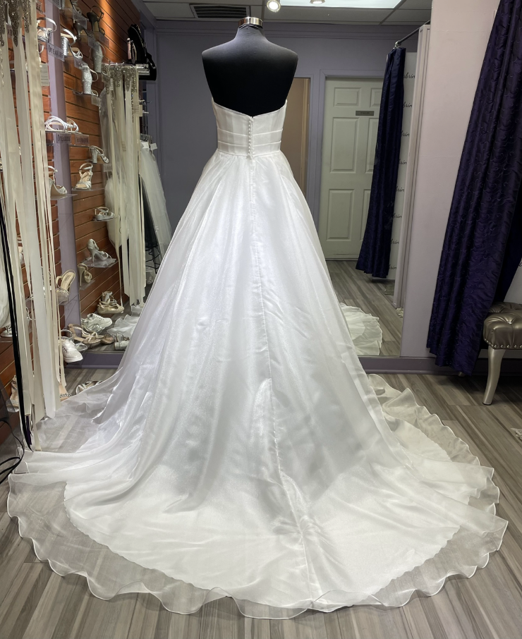 LiaMia Collection Style #BL9045 Backface Thumbnail Image